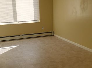 393 Wilder St APT 3, Lowell, MA 01851