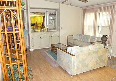 4th image of 2110 Pier Dr