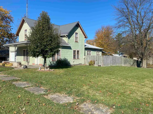 313 W State St, Ashley, IN 46705