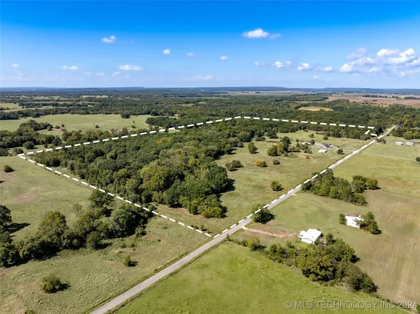 21453 S 155th St E, Webbers Falls, OK 74470