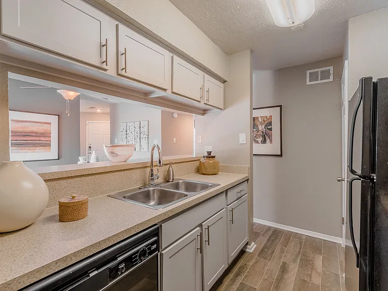 Pinehurst Place Apartments — Photo 2
