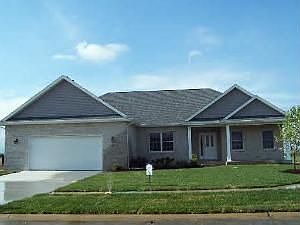 1st image of 587 W Park Ct