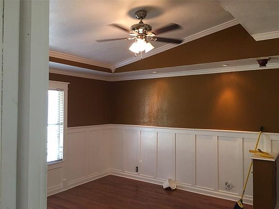 4th image of 1321 Wood Dr