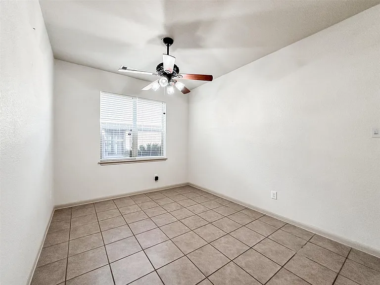 20319 Little Wing Dr — Photo 12