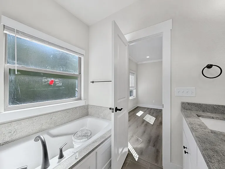 284 Stoneykirk Dr — Photo 16
