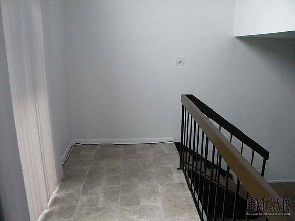 4th image of 14077 Ziegler St #16
