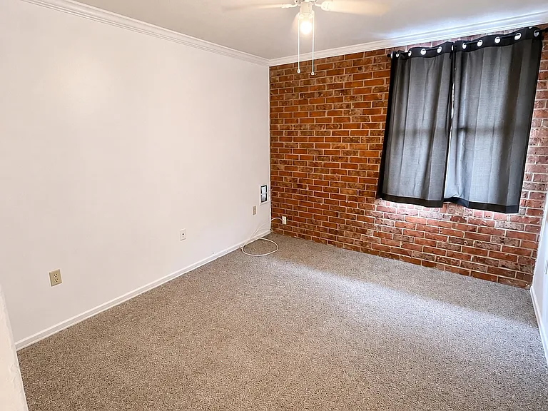 3101 Highland Rd #222 — Photo 4