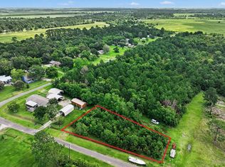 6 Channelview Dr, Anahuac, TX 77514