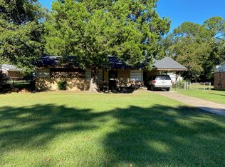 402 Johnson Rd, Albany, GA 31705