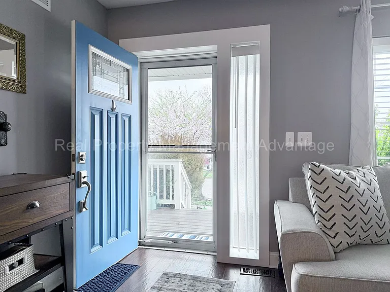 2705 Inman St — Photo 4