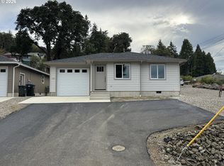 1203 SE Marsters Ave, Roseburg, OR 97470