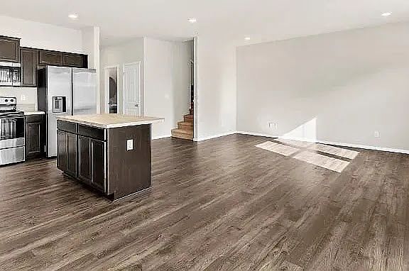 4th image of 11024 188th St E