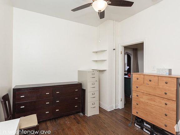 3rd image of 2901 N Washtenaw Ave #316