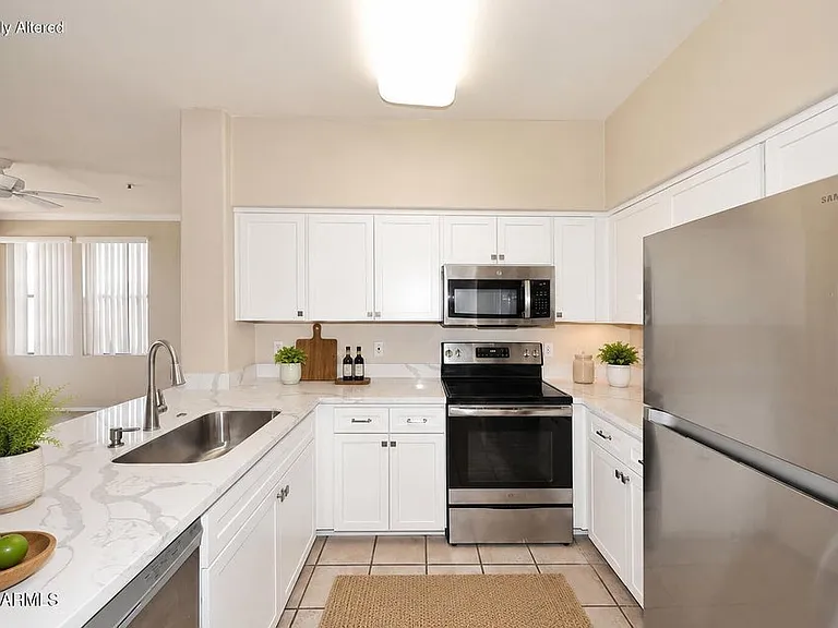20100 N 78th Pl #2156 — Photo 3