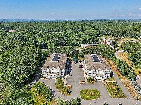 4th image of 40-50 Skyline Dr #40-216