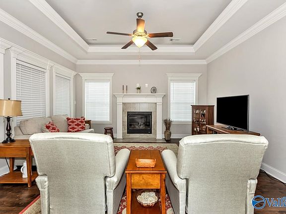 2nd image of 122 Moore Farm Cir NW #122