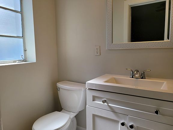 5th image of 331 N B St #A