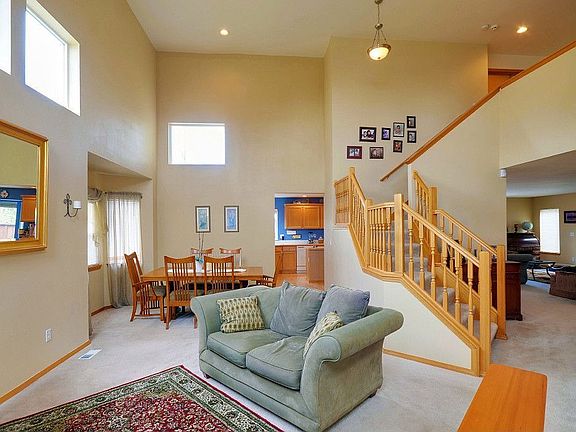 3rd image of 4401 137th St SE