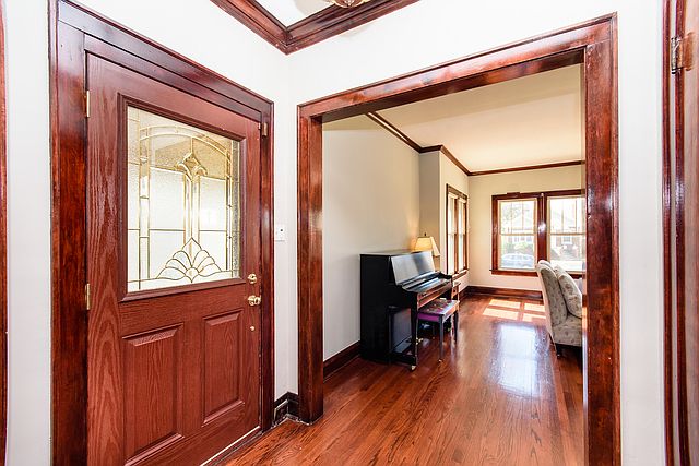 1st image of 7107 N Oleander Ave