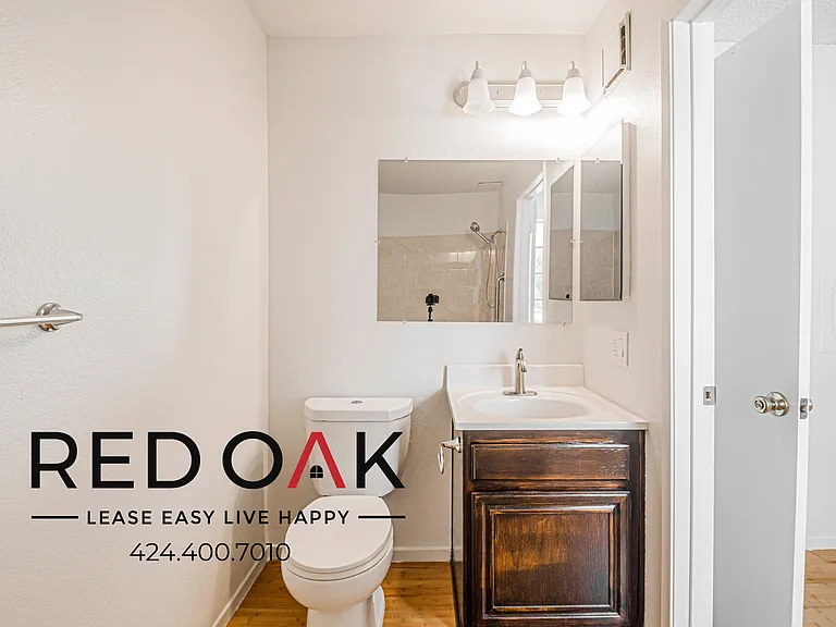 518 E 4th St #305 — Photo 14