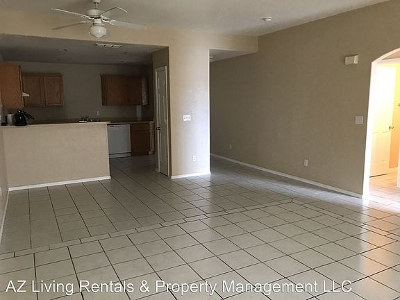 3rd image of 3470 Tomahawk Dr APT 101