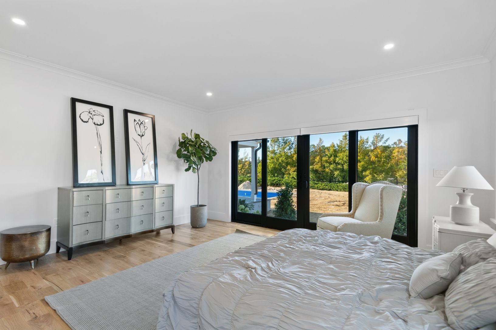  Downstairs Primary Bedroom