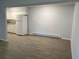 17 Benton Ct, Staten Island, NY 10306