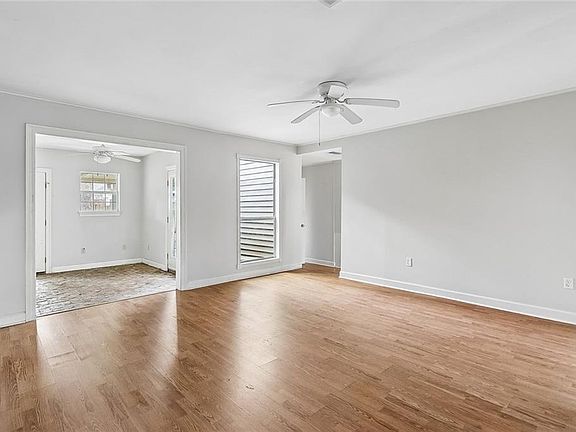 4th image of 1446 Joan St