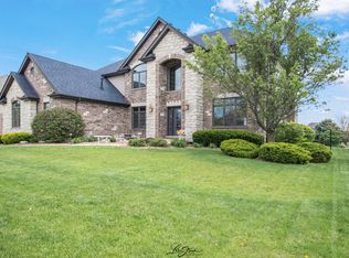 24141 S Sunset Lakes Dr, Manhattan, IL 60442