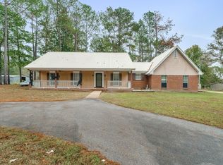 414 A V Hatten Rd, Hattiesburg, MS 39401