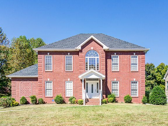 3rd image of 2533 Everwood Ct