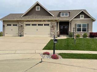 7125 Richmond Dr, Glen Carbon, IL