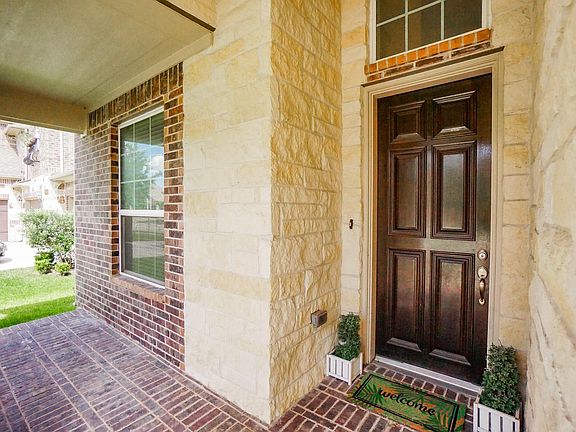 4th image of 25519 Kearsley Dr