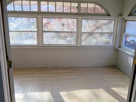 4th image of 130 Elmwood Ave Floor 1