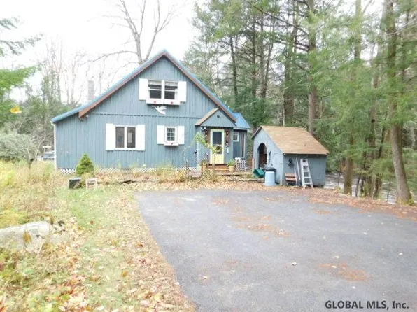 392 Capehorn Rd, Johnstown, NY 12095