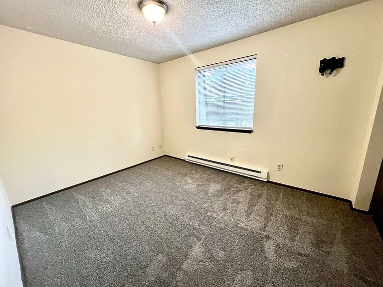 5032 S 58th St #D — Photo 14