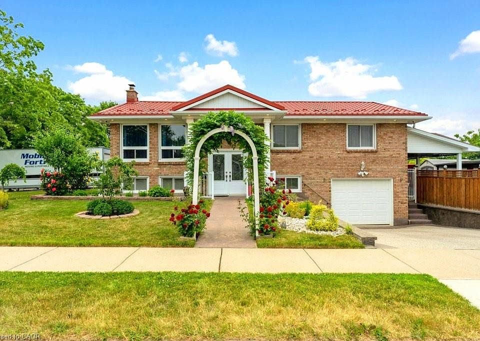 1st image of 284 Celtic Dr