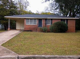 8 Carver Rd, McDonough, GA 30253