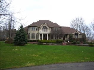 9 Misty Trl, Webster, NY 14580