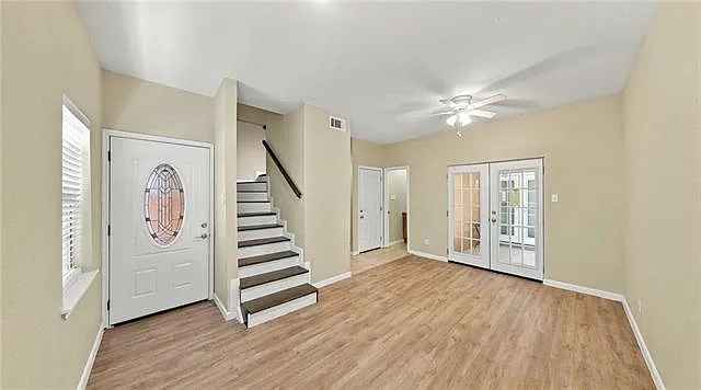2 bed, 2.5 bath, 1200 sqft, $1,450 — Photo 3
