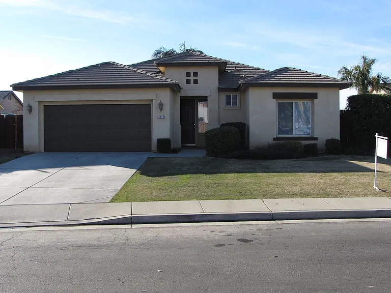 3711 Campfire Dr — Photo 1
