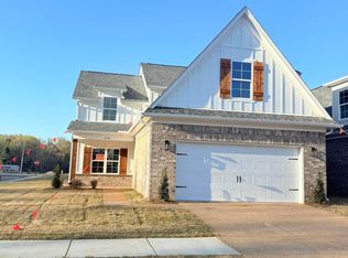 6104 Hickory Point Dr, Walls, MS 38680