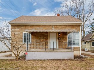 31 W Granet Ave, Hazel Park, MI 48030