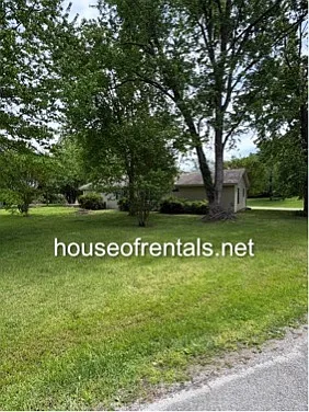 1004 Mockingbird Ln — Photo 3