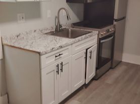 579 State St, Portsmouth, NH