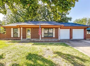 230 NE Amy St, Burleson, TX 76028