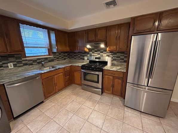 144 Baldwin Pl FLOOR 2