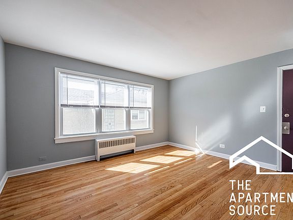 5th image of 6737 N California Ave APT 1E