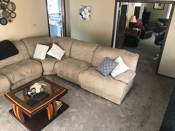 Spacious Family Room