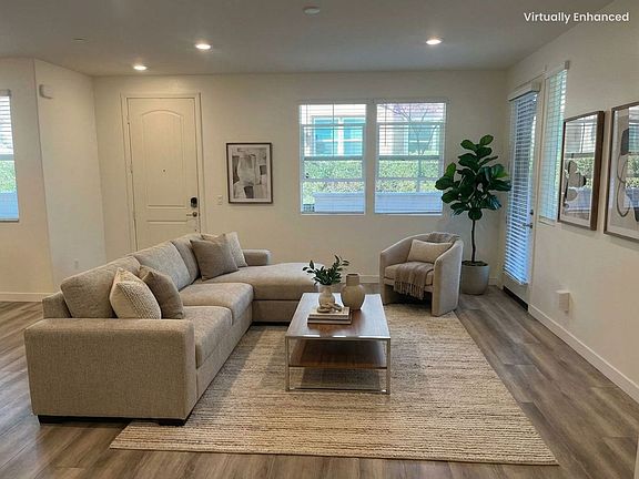 3rd image of 7068 Vernazza Pl